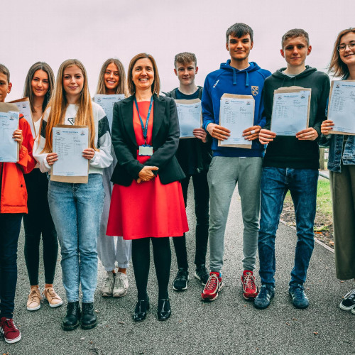 39C2C753-A644-C7DC-834448DB12EF63E3