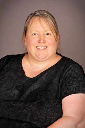 STAFF - Nina Howe (2)